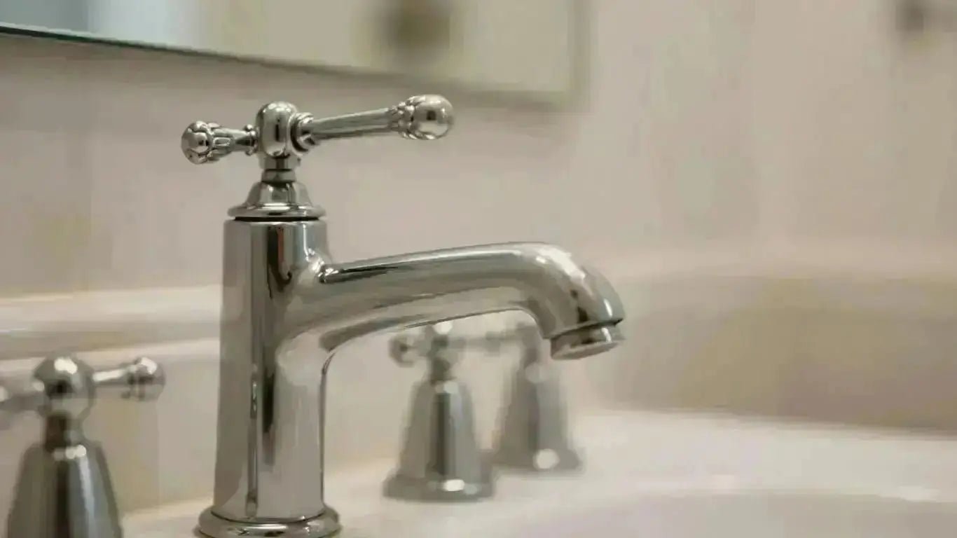 Elevate Your Space: Discover Timeless Charm with Vintage Bathroom Faucets - BathroomLux
