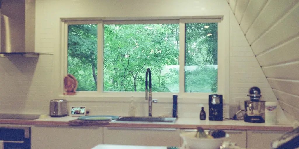 The Ultimate Guide to Choosing Kitchen Sink Mixers for Your Home - BathroomLux